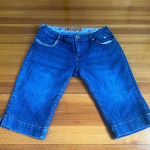 Vintage Apple bottom capri jeans shorts